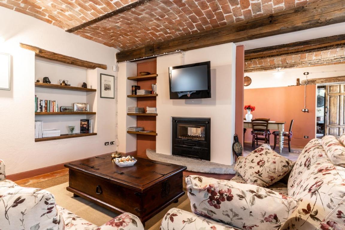 Villa Annunziata Костильоле-д'Астри Экстерьер фото